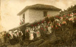 Fotograf&iacute;a de la vendimia de D. Luis de las Cuevas (alrededor de 1.920) donde est&aacute;n identificados la mayor&iacute;a de los vendimiadores