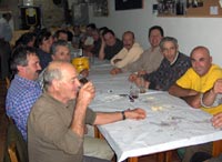 La alegría y buen humor brillaron en la cena