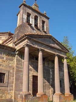 Iglesia de San Juan Bautista en Salarzón