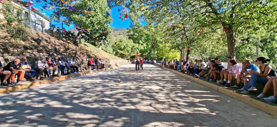 Concurso de Bolo Palma en la bolera de Pumareña