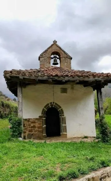 Pórtico de la ermita de San Miguel